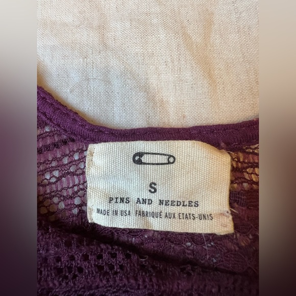 Urban Outfitters Lace Crop Top - Picture 3 of 6